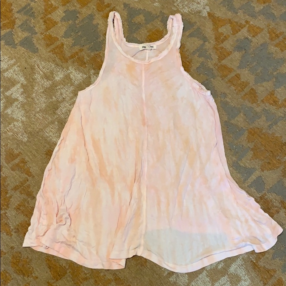 Billabong pink/peach tie dye tank. Size M